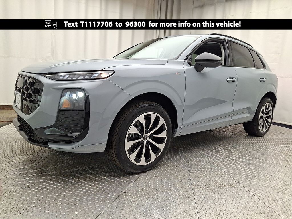 Thumbnail: 2026 Audi Q3 - 1