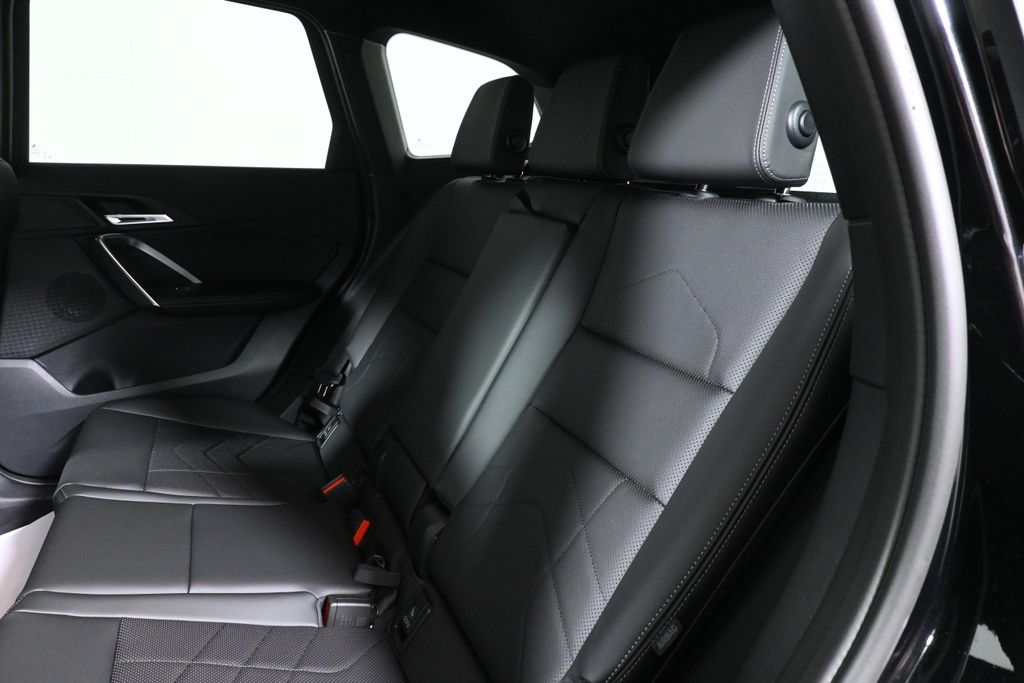 Thumbnail: 2027 BMW X1 - 4