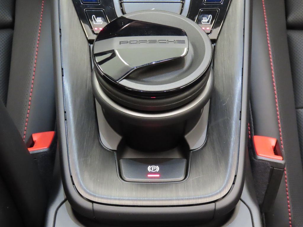 Thumbnail: 2026 Porsche 911 - 31