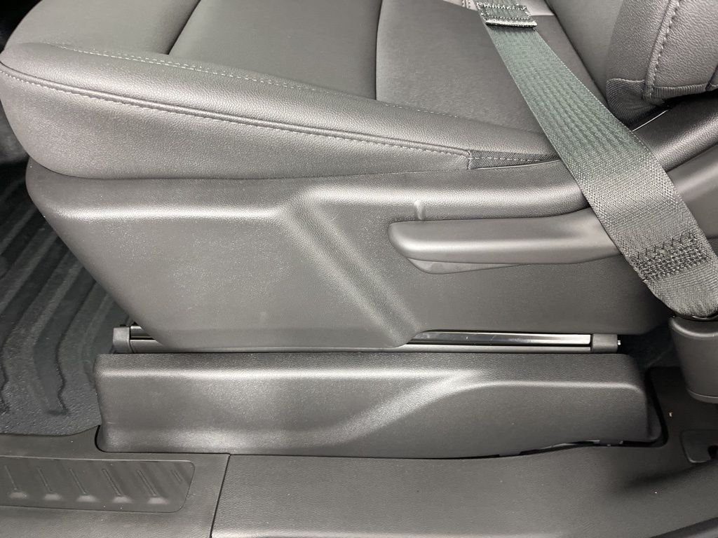 Thumbnail: 2026 Chevrolet Silverado 1500 - 22