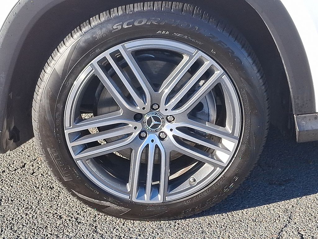 Thumbnail: 2025 Mercedes-Benz GLS - 8