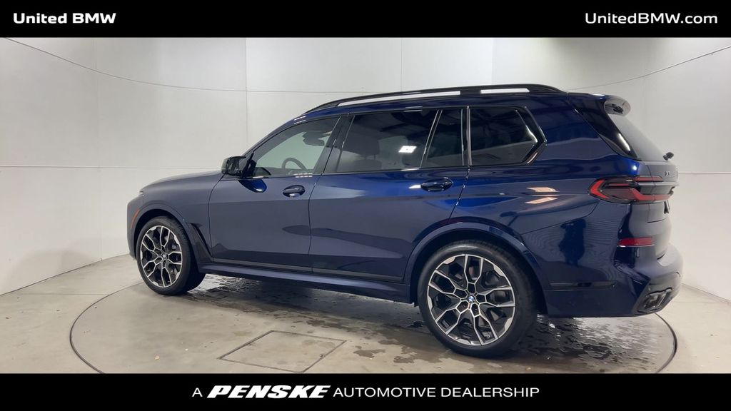 Thumbnail: 2026 BMW X7 - 6