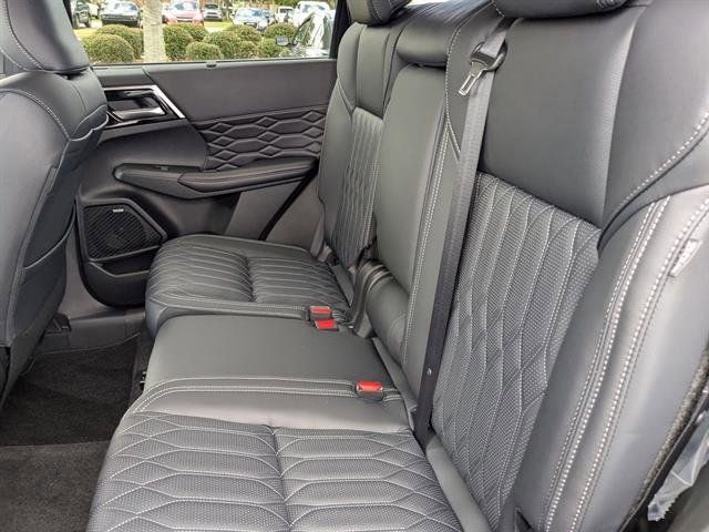 Used 2025 Mitsubishi Outlander SUV
