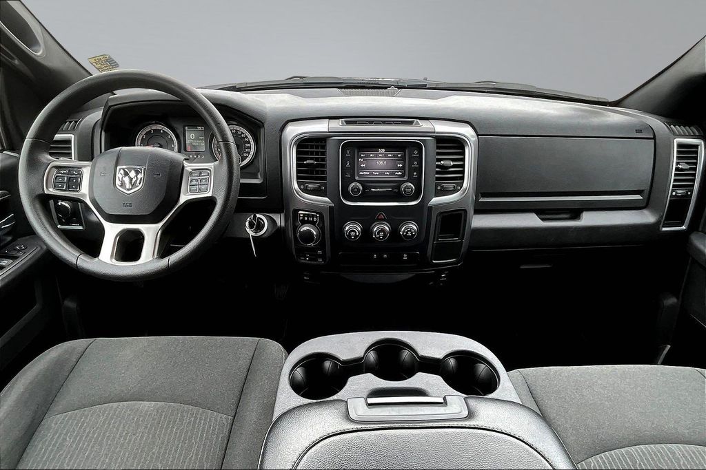 2024 Ram 1500 Classic Warlock - 7