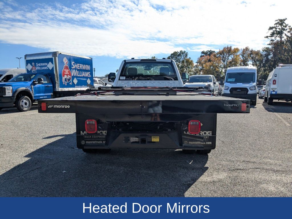 2025 Ford F-550 Chassis XL