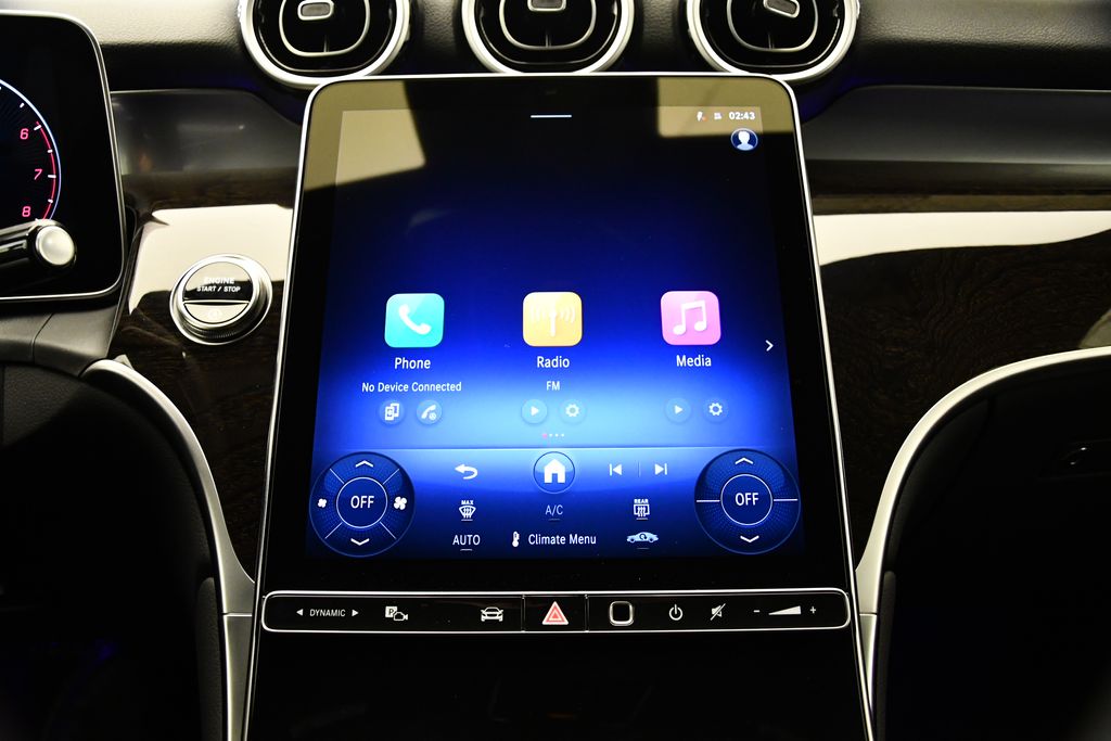 Thumbnail: 2025 Mercedes-Benz GLC - 24