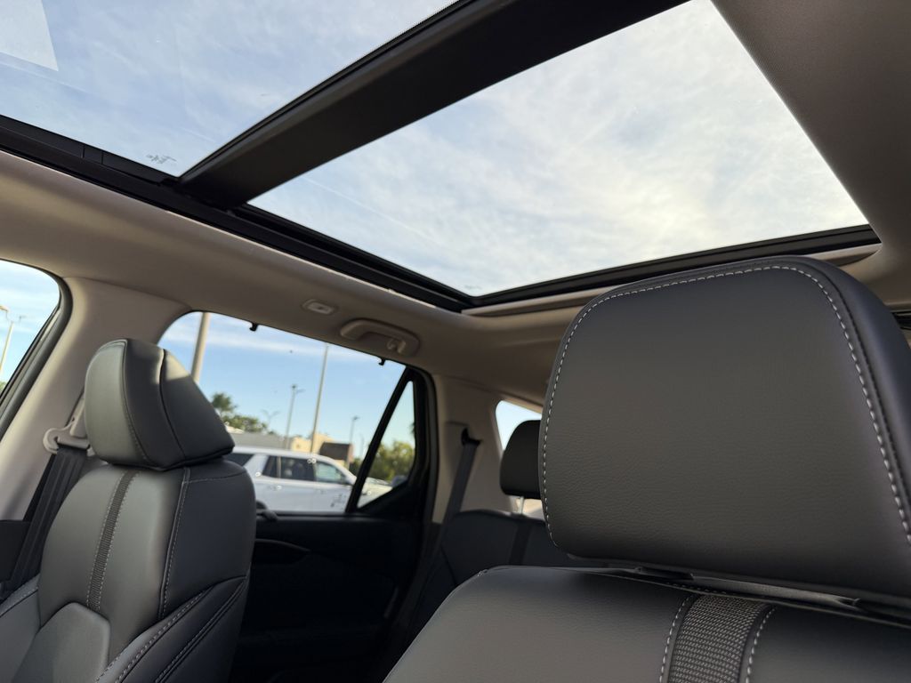 new 2025 Honda Pilot car, priced at $51,163