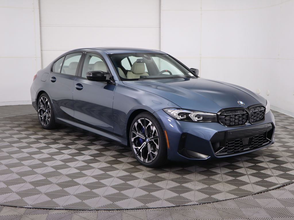 Thumbnail: 2026 BMW 3 Series - 3