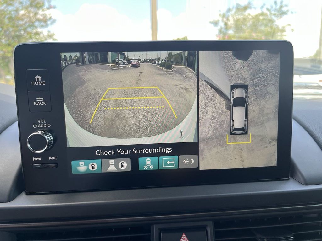 new 2025 Honda Pilot car, priced at $49,296