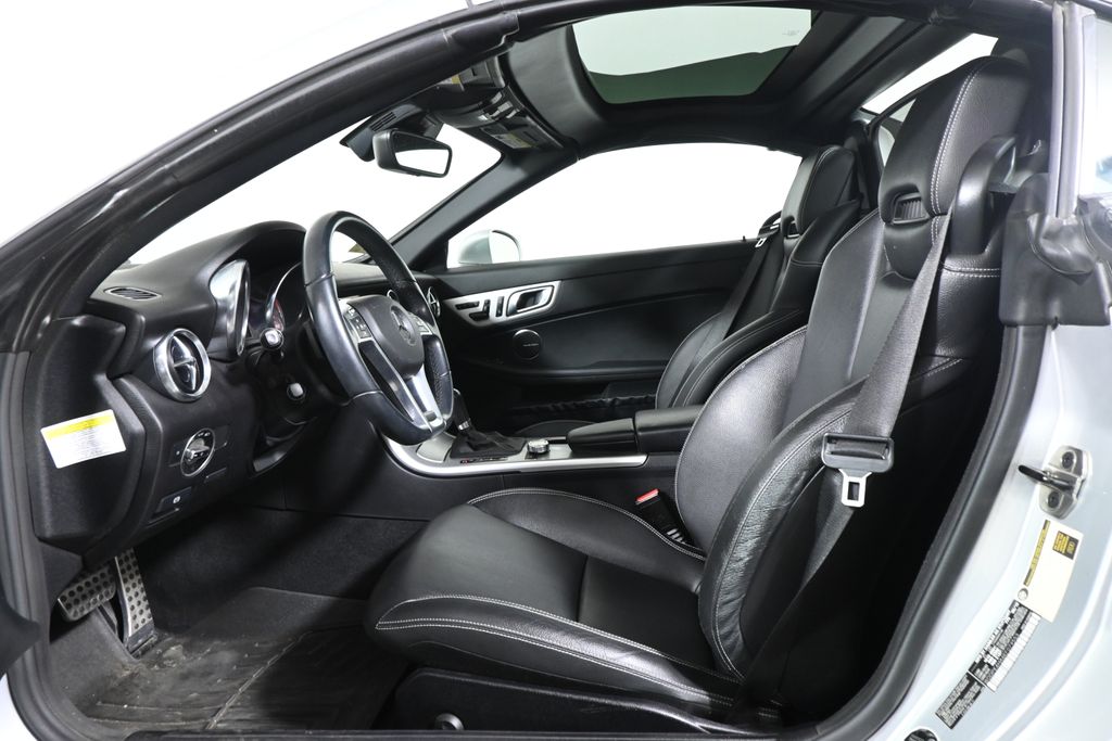 Thumbnail: 2014 Mercedes-Benz SLK - 3