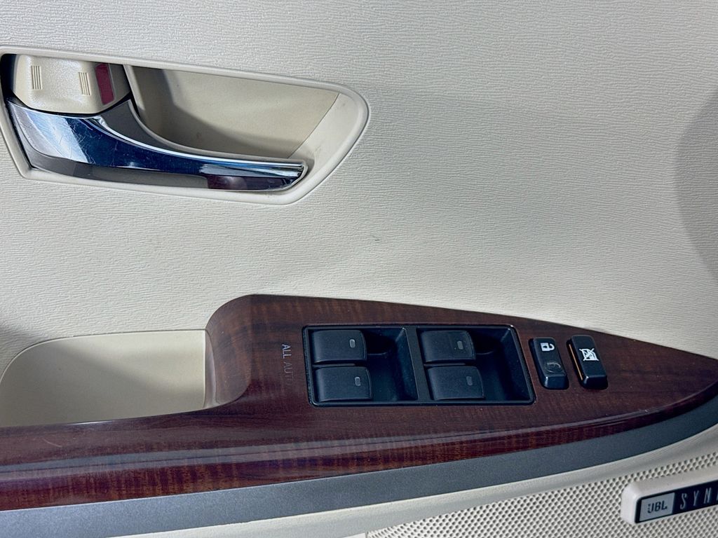 Used Car 2009 Toyota Venza  Base For Sale Under $10,000 In Austin, Texas