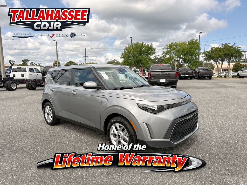 2024 Kia Soul LX FWD