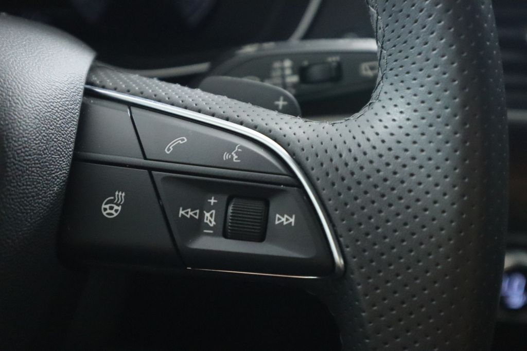 2024 Audi Q5 Premium Plus 12