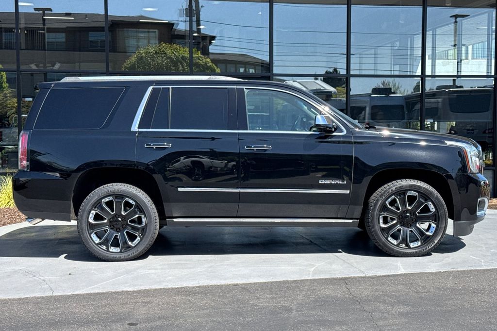 used 2019 GMC Yukon car, priced at $39,955