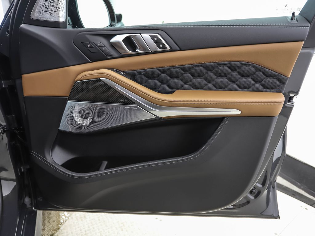 Thumbnail: 2026 BMW X5 - 29