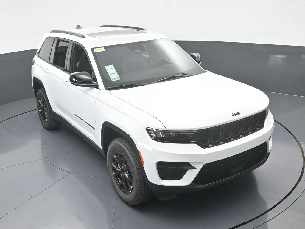 Used 2025 Bright White Clearcoat Jeep Altitude X image 48