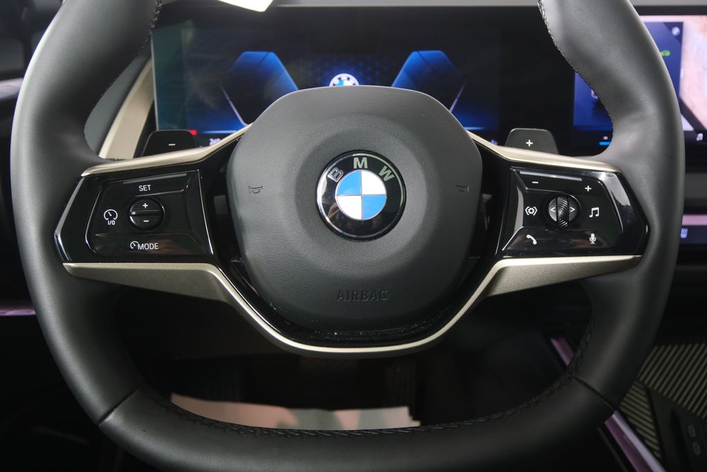 Thumbnail: 2025 BMW X3 - 18