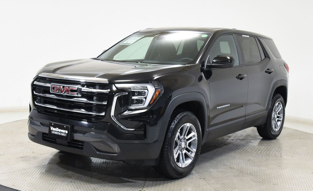 View vehicle photo 3