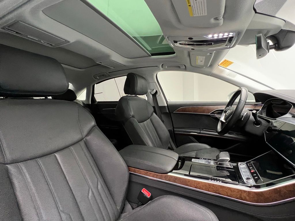 Thumbnail: 2023 Audi A8 - 18