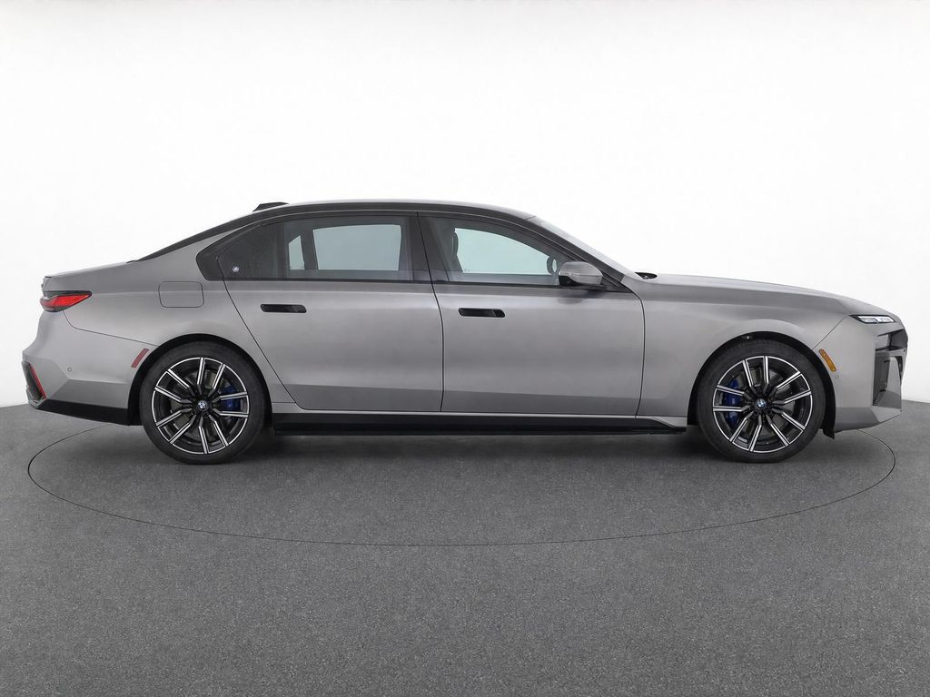 Thumbnail: 2026 BMW 7 Series - 29