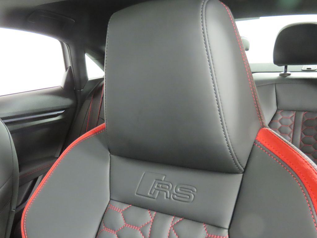 Thumbnail: 2026 Audi RS 3 - 31