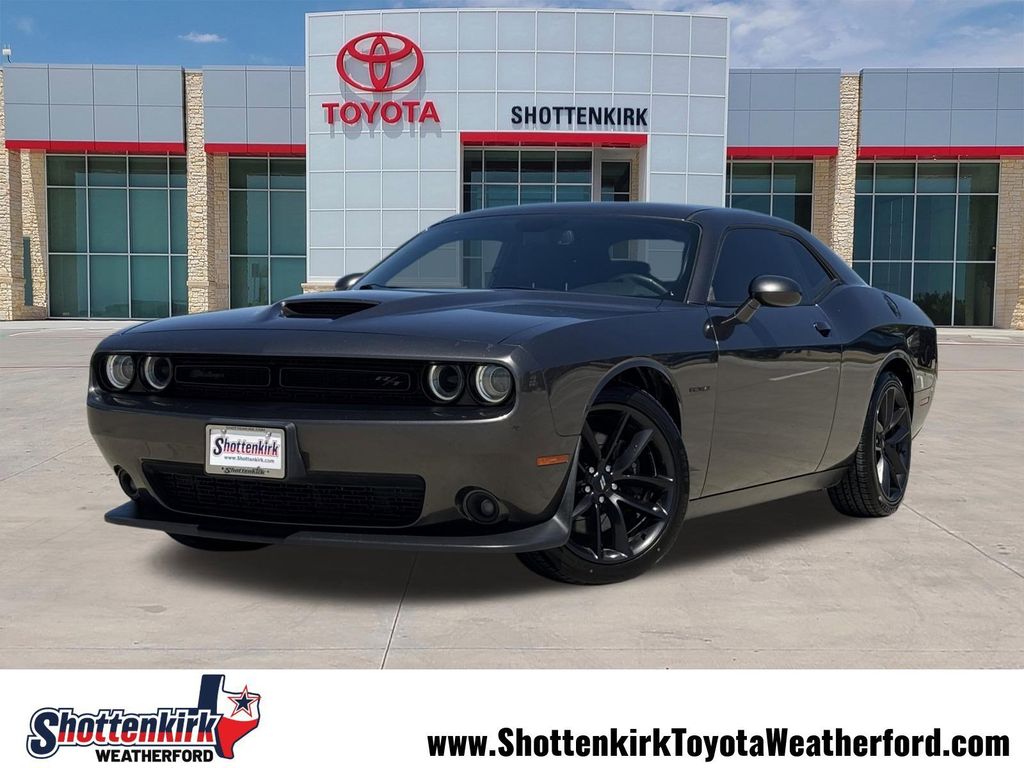 2020 Dodge Challenger R/T's photo