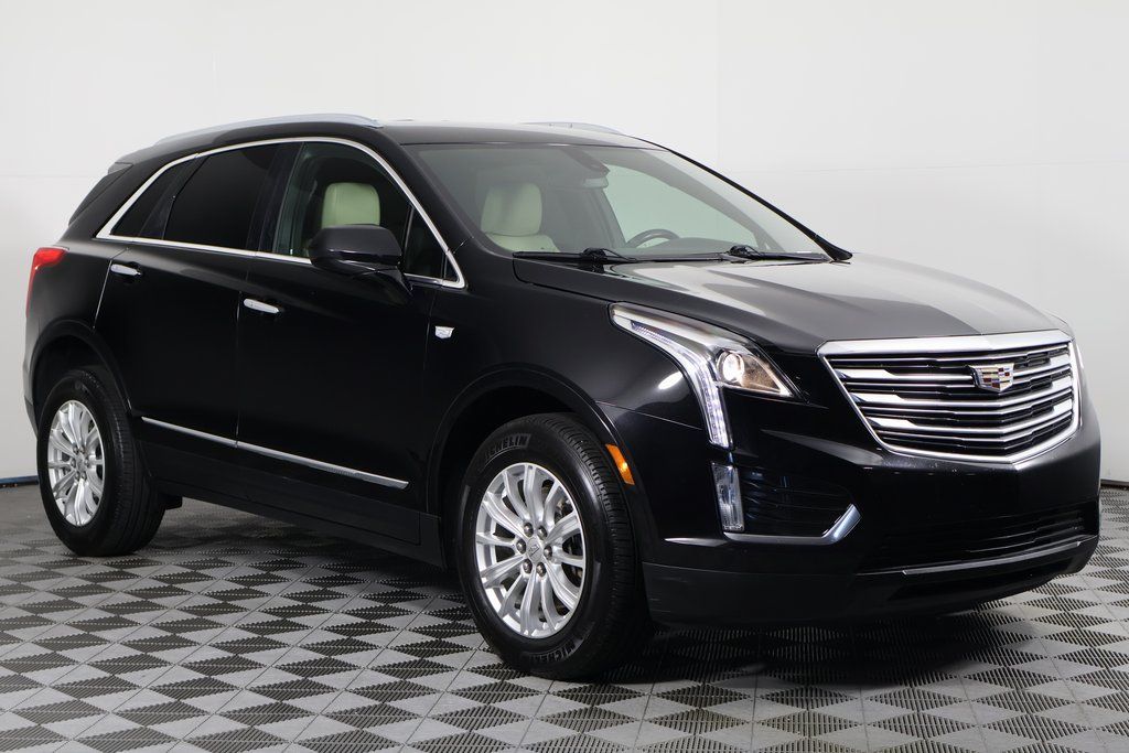 Thumbnail: 2018 Cadillac XT5 - 3