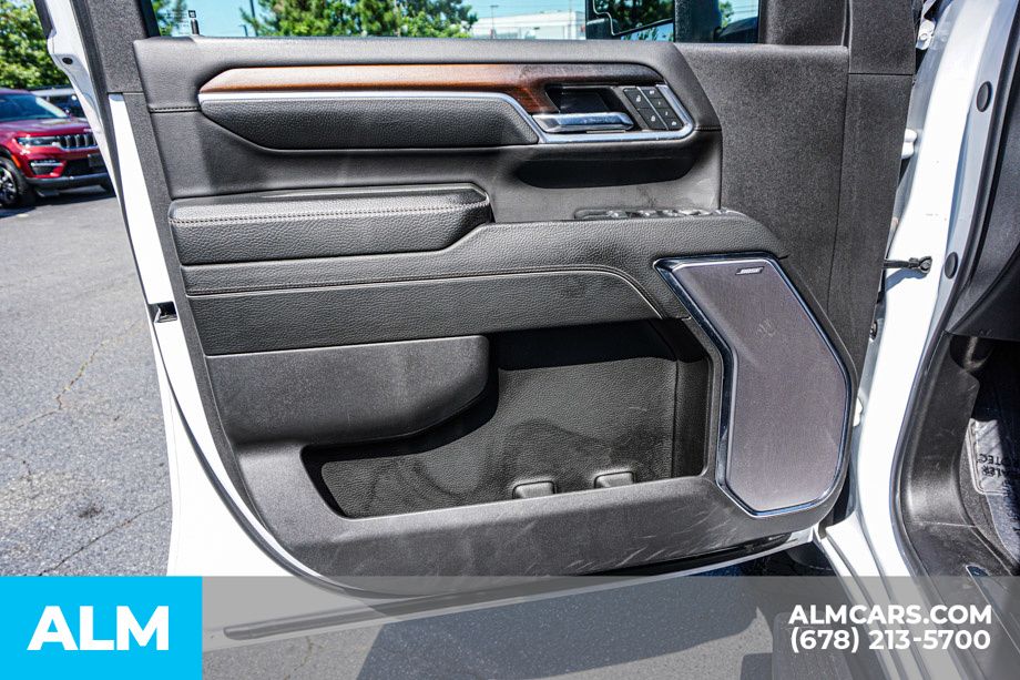 Used 2024 White GMC Denali image 48