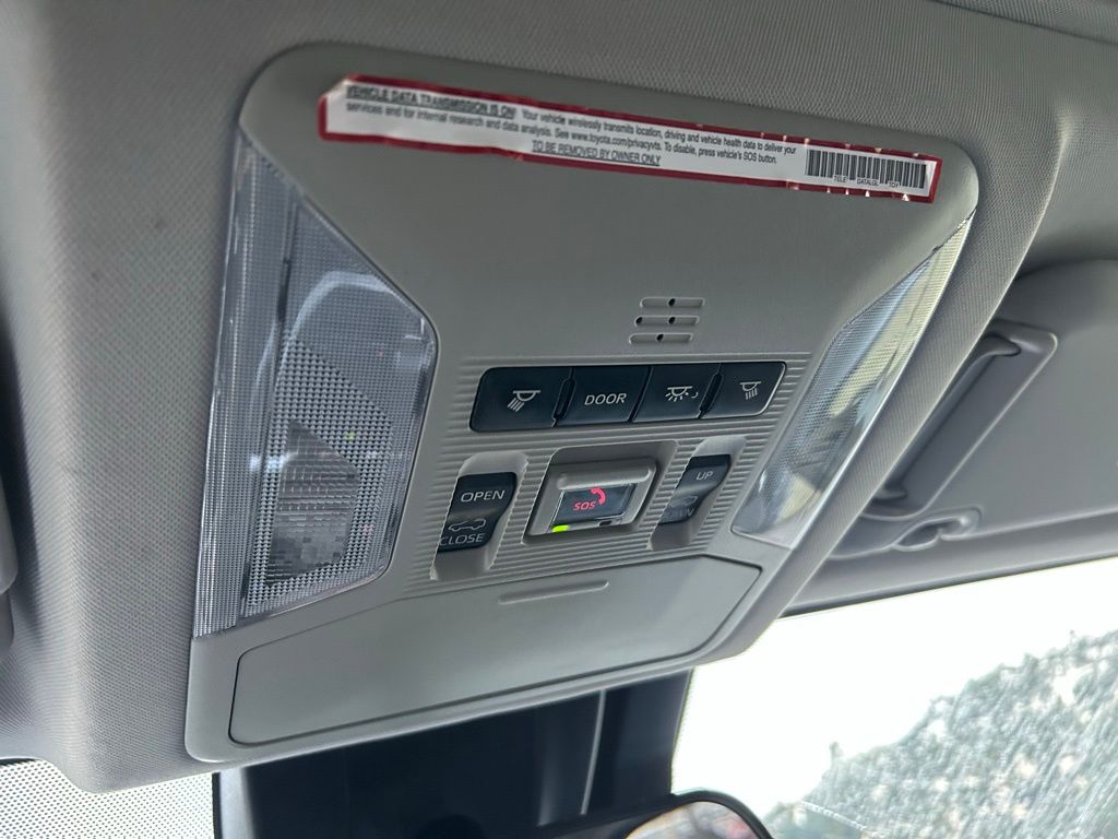 Thumbnail: 2021 Toyota RAV4 - 30