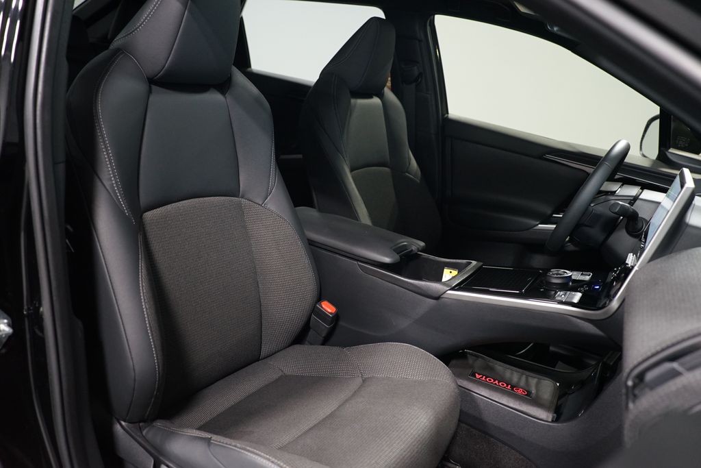 Thumbnail: 2024 Toyota bZ4X - 26