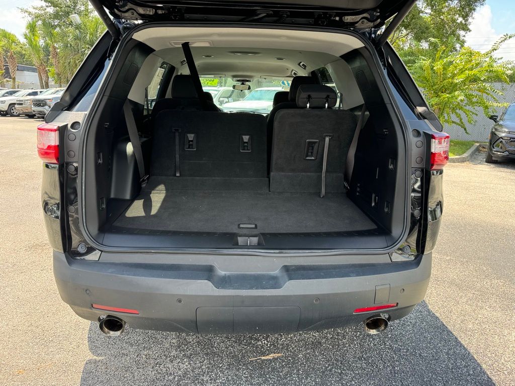 2021 Chevrolet Traverse LT 12