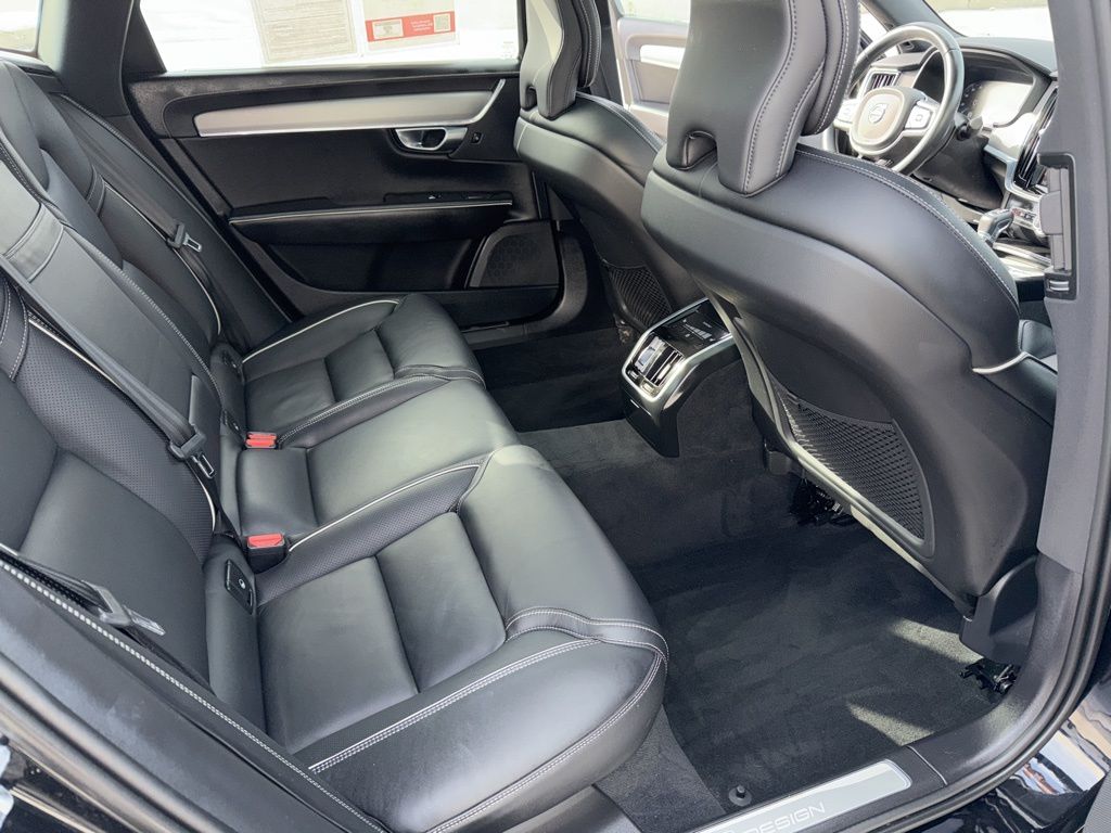 Thumbnail: 2020 Volvo S90 - 16