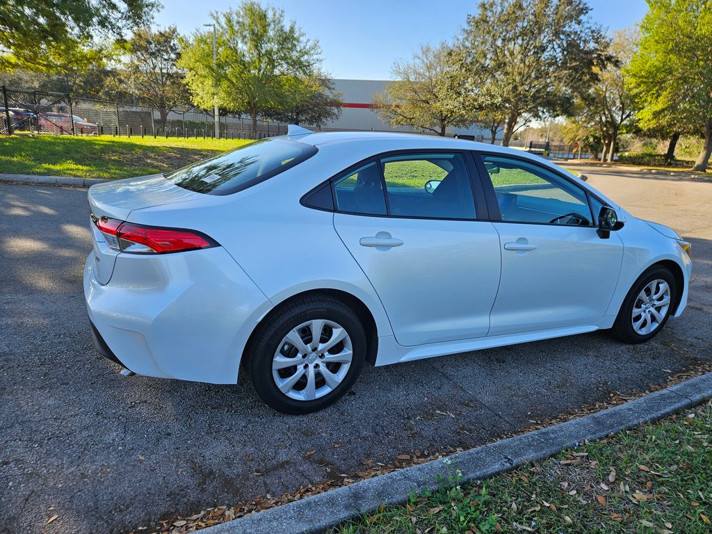 2023 Toyota Corolla LE 5