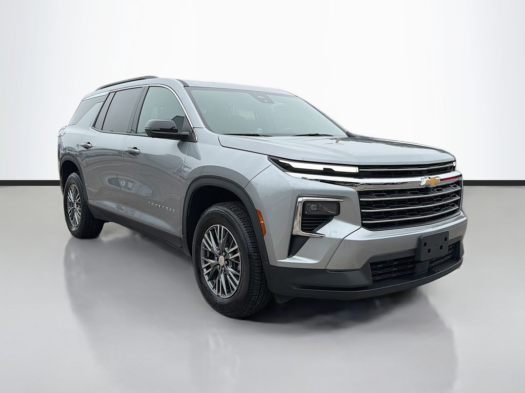 Pre-Owned 2024 Chevrolet Traverse LT 4D Sport Utility in #I176945