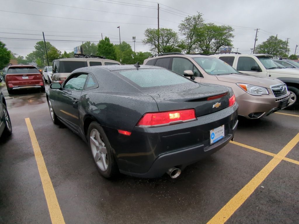 View vehicle photo 4