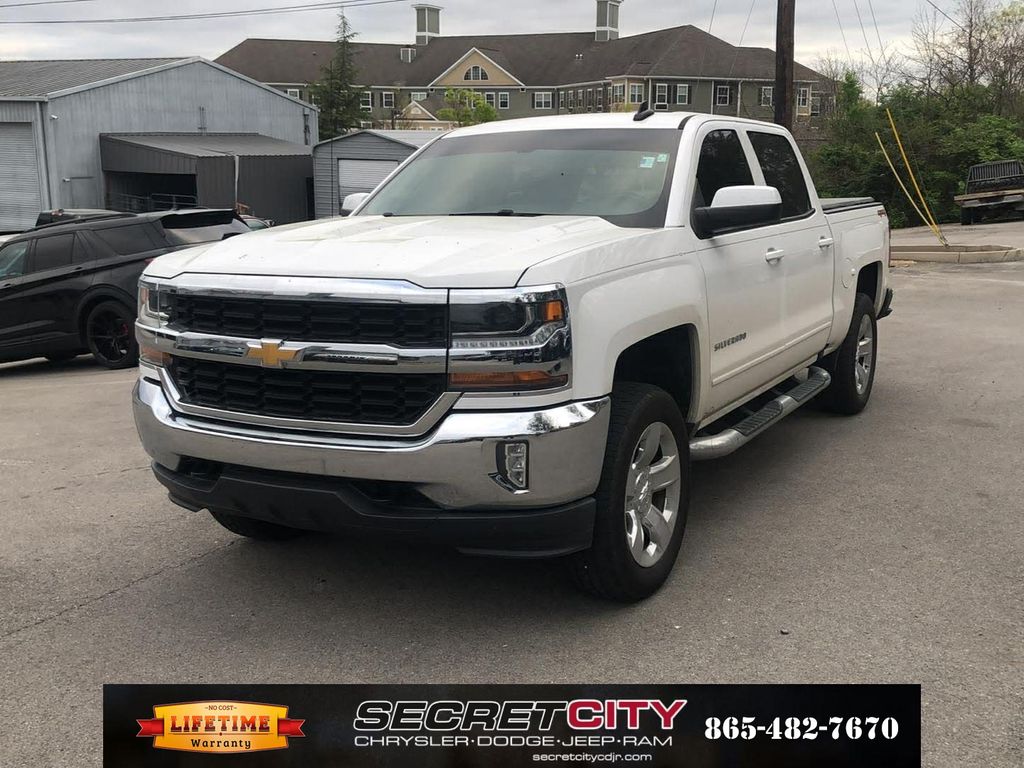 Summit White 2018 Chevrolet Silverado 1500 LT Crew Cab 4WD Pickup Truck Four-Wheel Drive 8-Speed Automatic