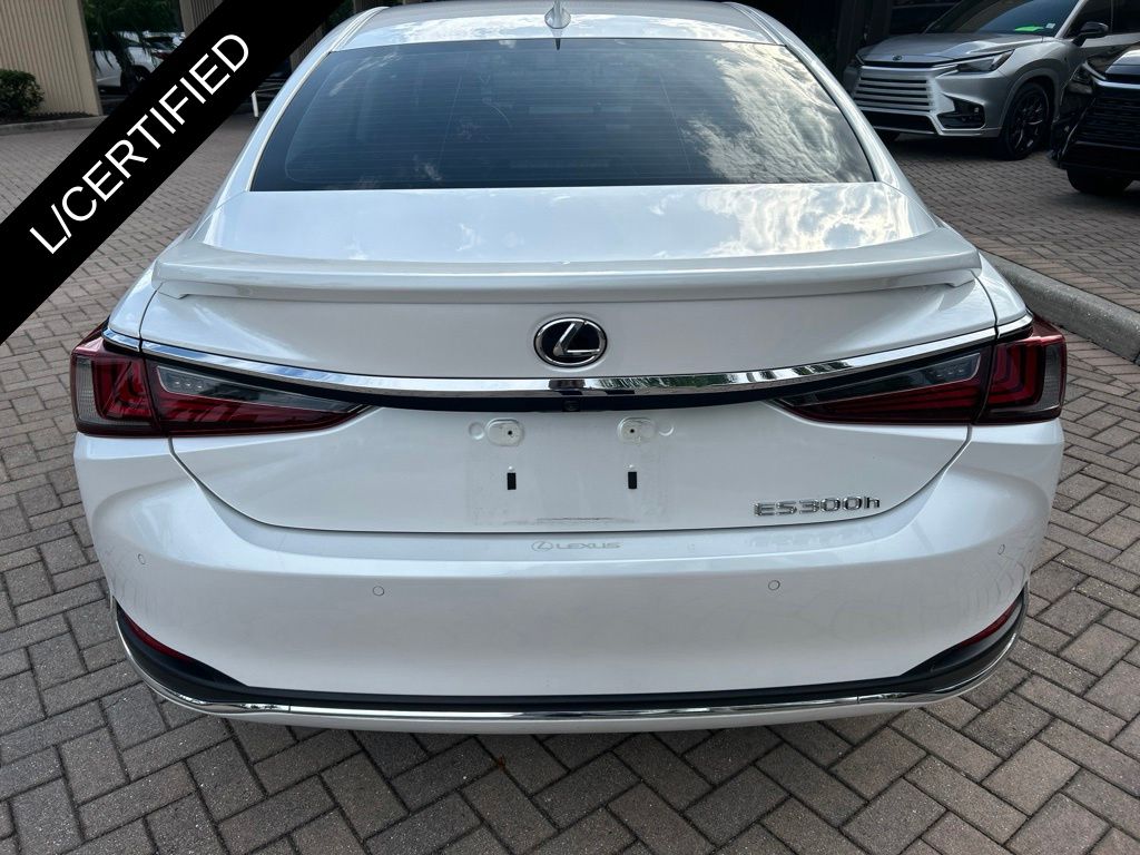 Certified Used 2024 White Lexus 300h image 4
