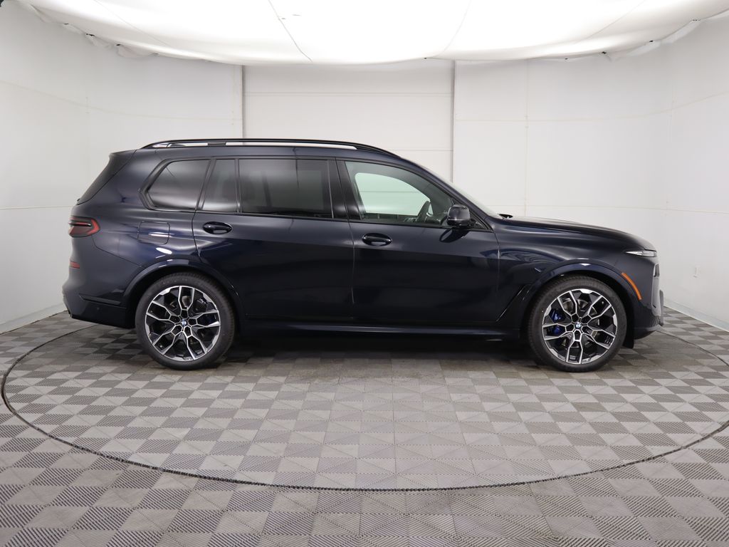 Thumbnail: 2026 BMW X7 - 4