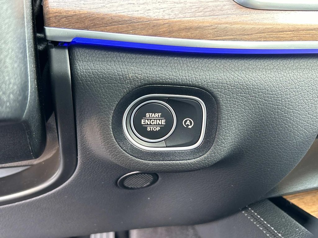 Thumbnail: 2025 Mercedes-Benz GLE - 14