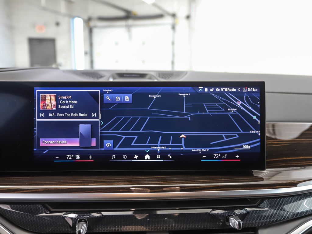 Thumbnail: 2026 BMW X7 - 15