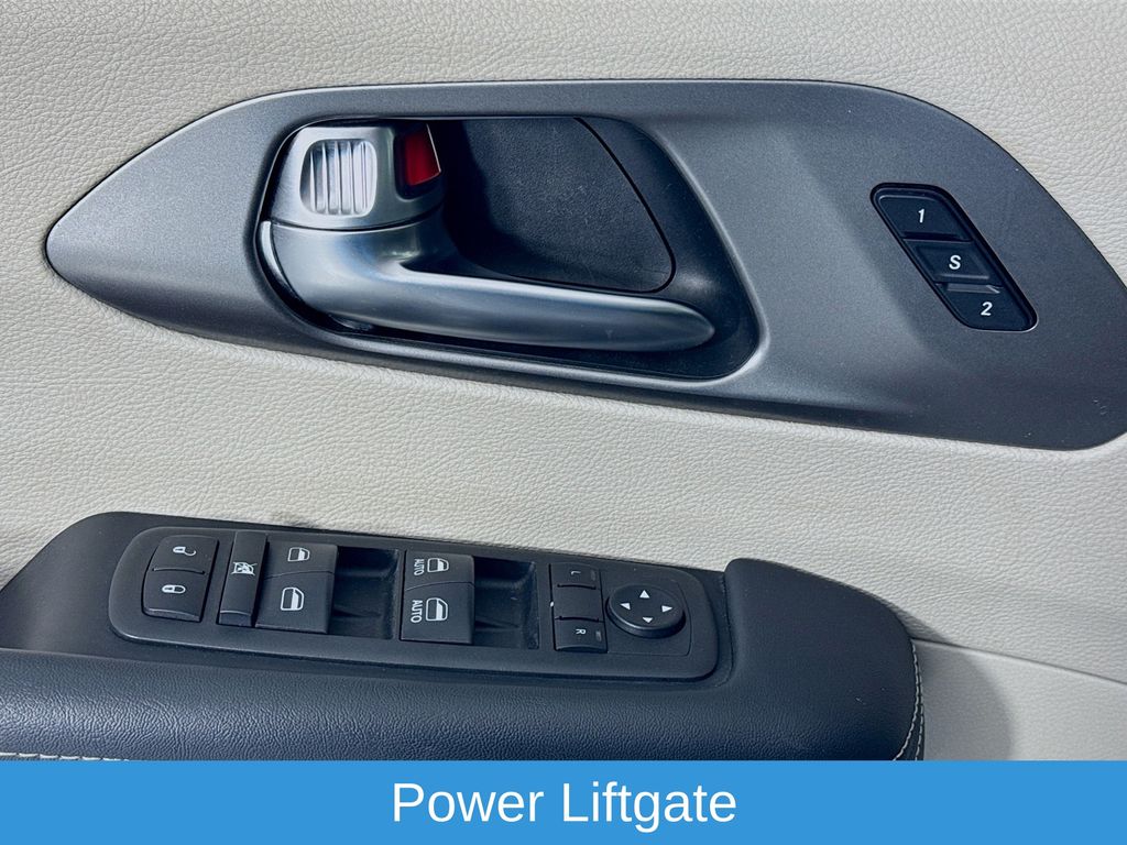 Used Car 2023 Chrysler Pacifica Hybrid  Touring L For Sale Under $20,000 In Austin, Texas