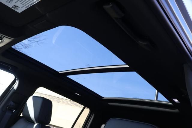 Thumbnail: 2026 Chevrolet Suburban - 17