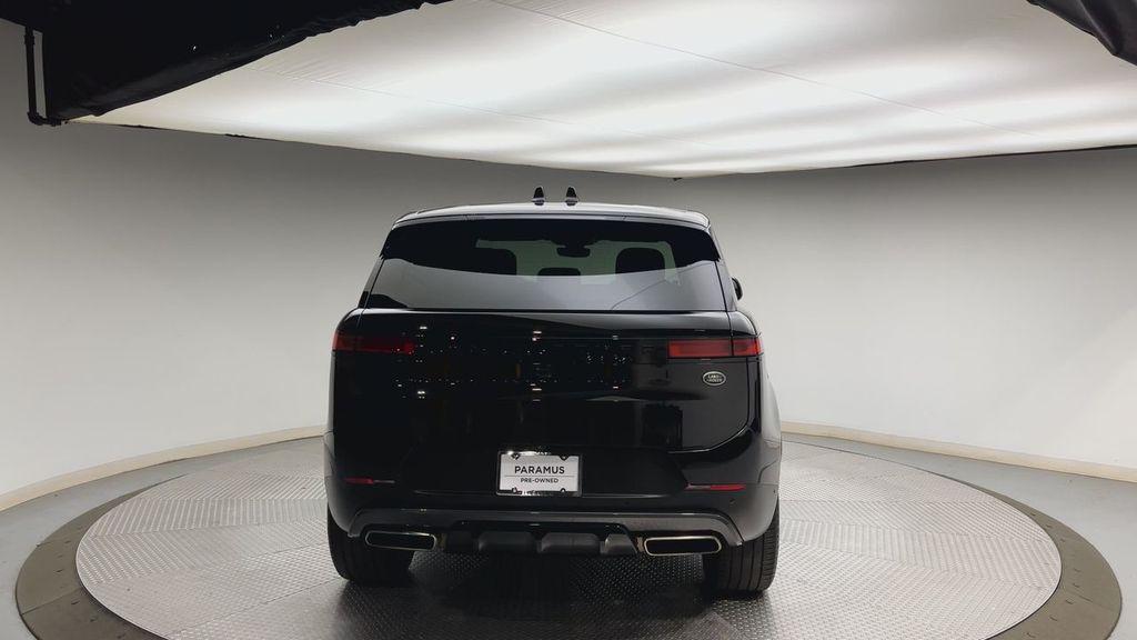 Thumbnail: 2023 Land Rover Range Rover Sport - 3