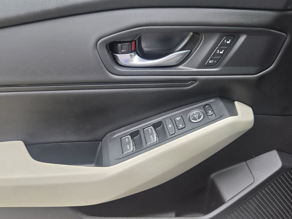 2025 Honda Accord - $30,907