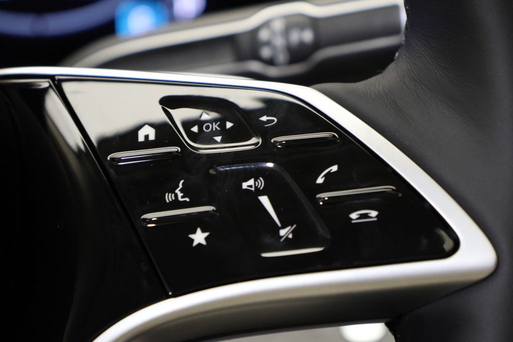 Thumbnail: 2026 Mercedes-Benz GLE - 22