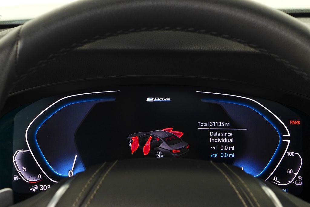 Thumbnail: 2022 BMW 5 Series - 27