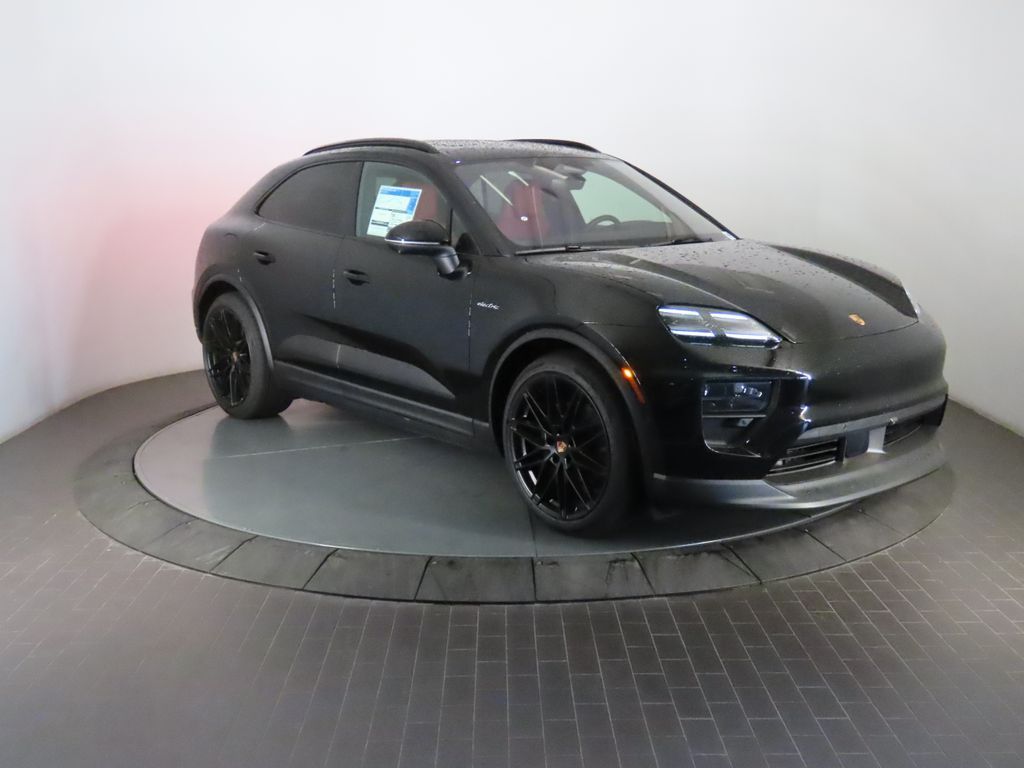 Thumbnail: 2026 Porsche Macan - 9