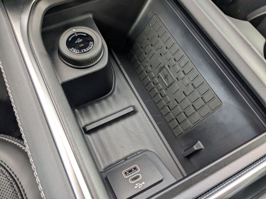 2025 Ford Expedition Platinum MAX