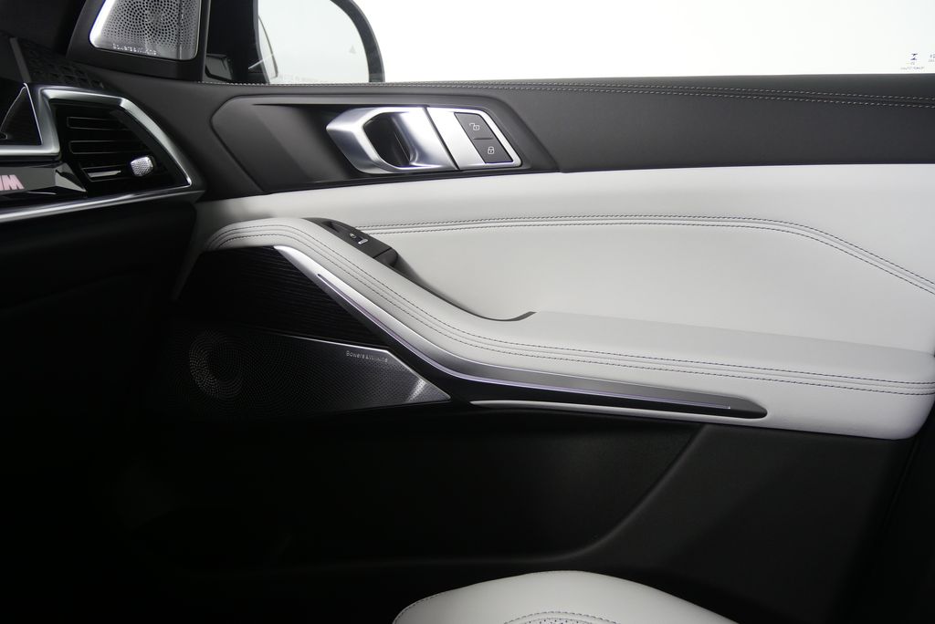 Thumbnail: 2026 BMW X5 - 26