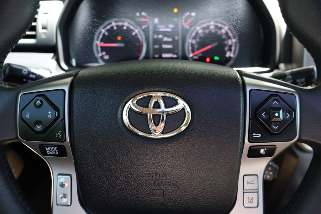 Thumbnail: 2022 Toyota 4Runner - 28